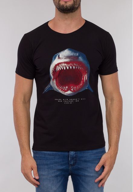 Camiseta Shark Bite