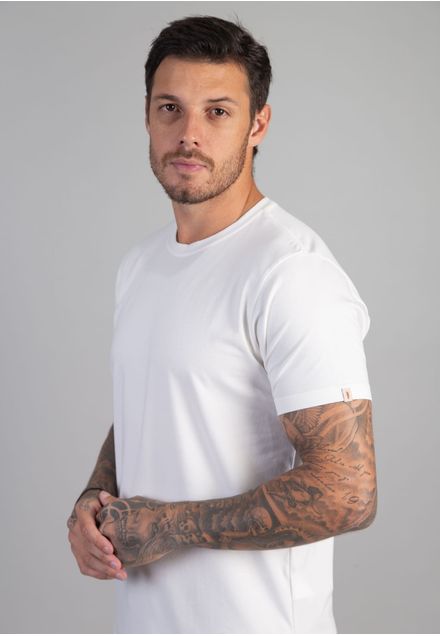 Camiseta Básica Essencial